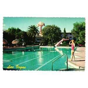 Vintage Postcard Flamingo Hotel Casino Swimming Pool Resort Scalloped Edge NV